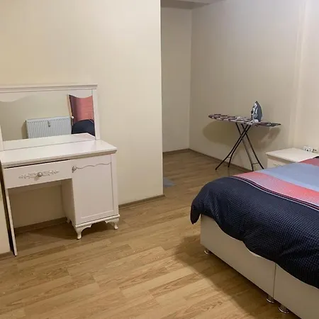 Apartment Ev *